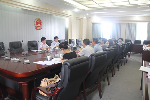 政府領導、企業(yè)代表參加了崇禮新城投資合作協(xié)議討論會(圖1) 政府領導、企業(yè)代表參加了崇禮新城投資合作協(xié)議討論會(圖1)