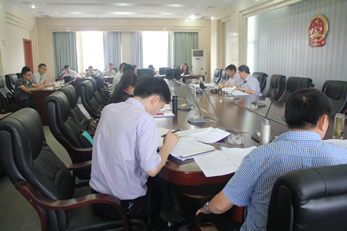 政府領導、企業(yè)代表參加了崇禮新城投資合作協(xié)議討論會(圖2) 政府領導、企業(yè)代表參加了崇禮新城投資合作協(xié)議討論會(圖2)